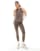 Thumbnail 4 van 4