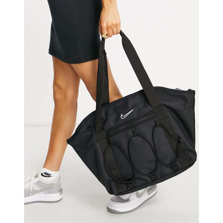 Nike One Women's Training Tote Bag (18L).