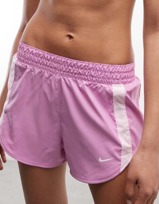 Nike One Training woven shorts in lilac, 2 of 5