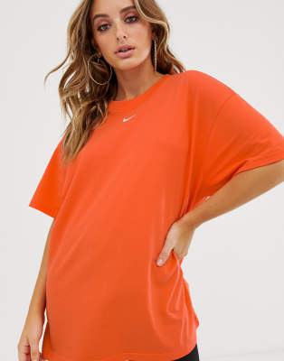 orange nike tee shirt