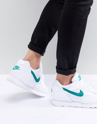 nike outburst trainers