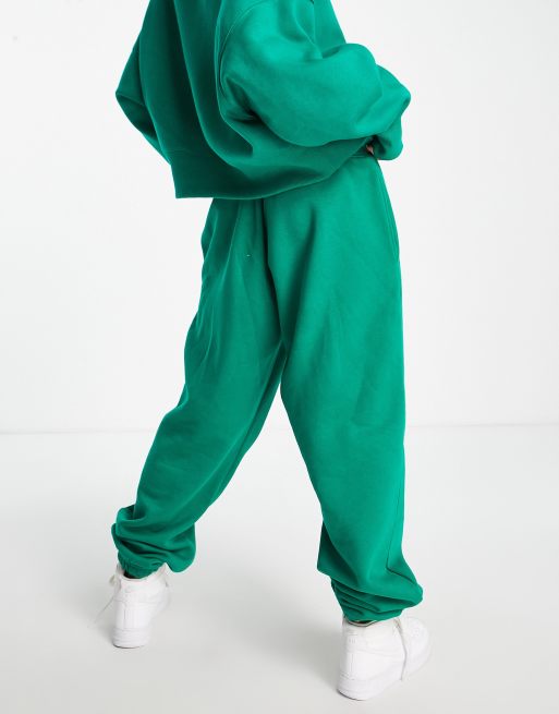 Nike – Oversize-Jogginghose in Malachit-Grün mit kleinem Swoosh-Logo und hohem Bund, 2 von 4