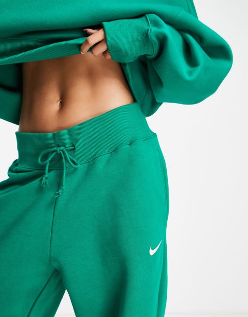 Nike – Oversize-Jogginghose in Malachit-Grün mit kleinem Swoosh-Logo und hohem Bund, 3 von 4