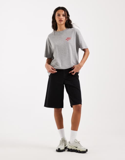 Nike oversized boxy graphic t-shirt in grey, 2 of 4