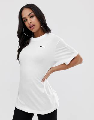 Nike - Oversized boyfriend T-shirt met 
