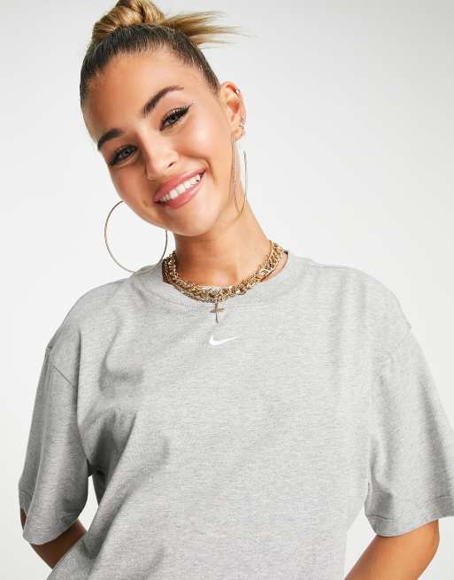 Nike - Oversized boyfriend T-shirt met swoosh-logo in het midden in grijs , 3 van 4