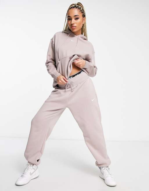 Nike Oversized joggingbroek met miniswoosh in taupe ASOS