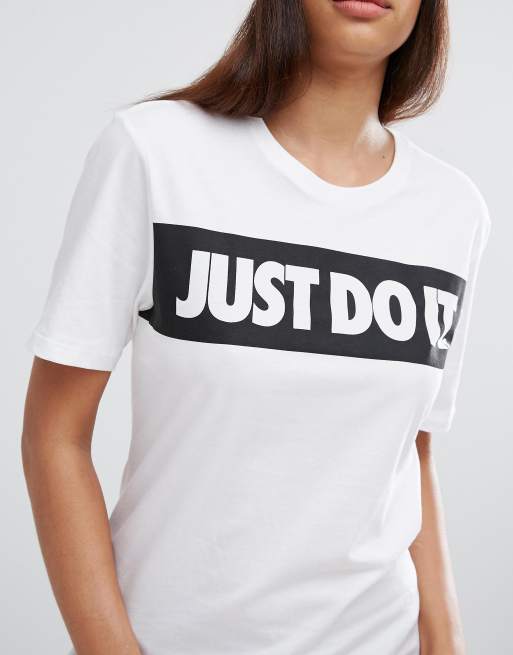 Nike Oversized T Shirt In White With Just Do It Logo