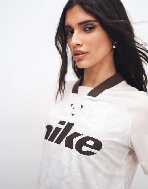 Nike - Oversized voetbaltop met kanteffect in gebroken wit, 3 van 4