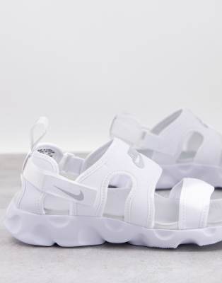 Nike Owaysis Sandals in white | ASOS