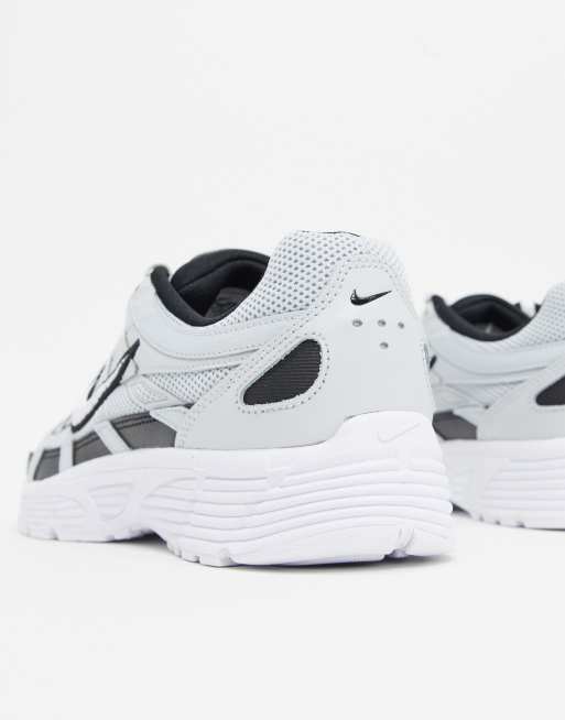 Nike P 6000 Baskets Argent et blanc ASOS