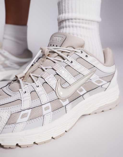 Nike – P-6000 – Naturvita och beige träningsskor i cargostil, 4 av 5