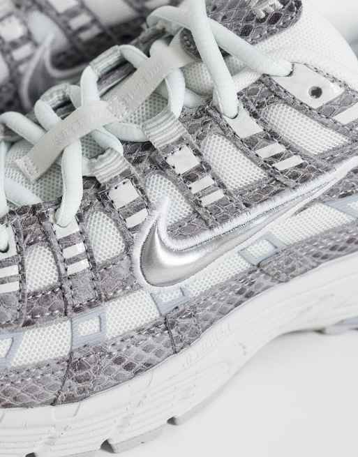 Nike – P-6000 SE – Sneaker in Weiß und Schlangenmuster , 4 von 5