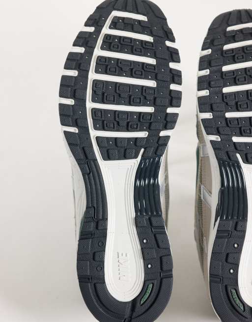 Nike P-6000 Sneaker in Hellbraun und Grün, 4 von 5