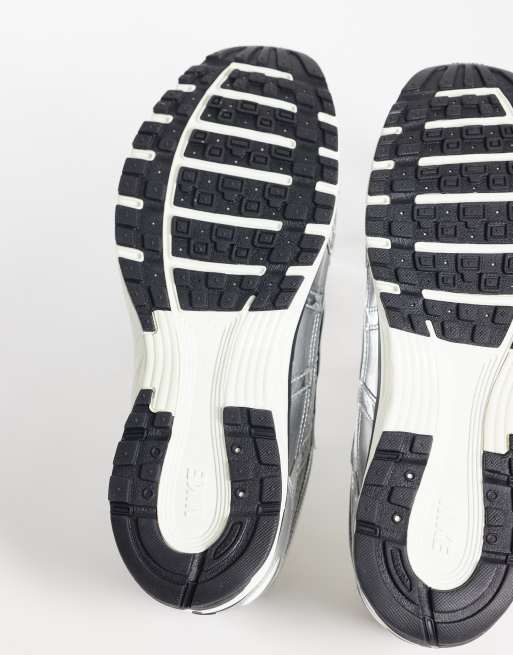 Nike P-6000 Sneaker in Metallic Silver, 5 von 5