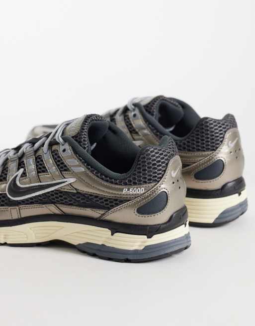 Nike P-6000 Sneaker mit großen Schnürsenkeln in Metallic-Schwarz, 3 von 5