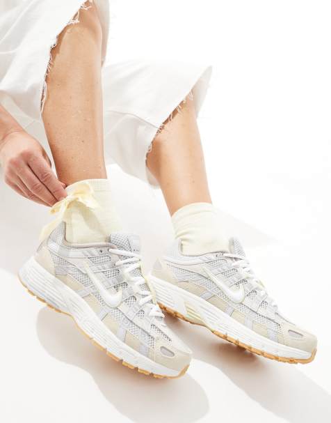 Nike - P-6000 - Sneakers color argento e beige - view 1