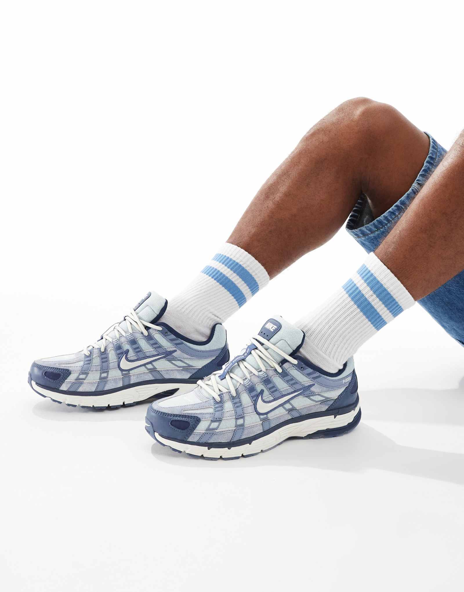 Кроссовки Nike P-6000 синего цвета