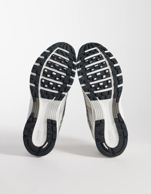 Nike P-6000 sneakers in gray and off white, 5 of 5