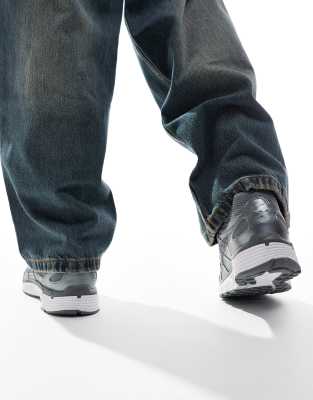 Nike P-6000 sneakers in gray and silver