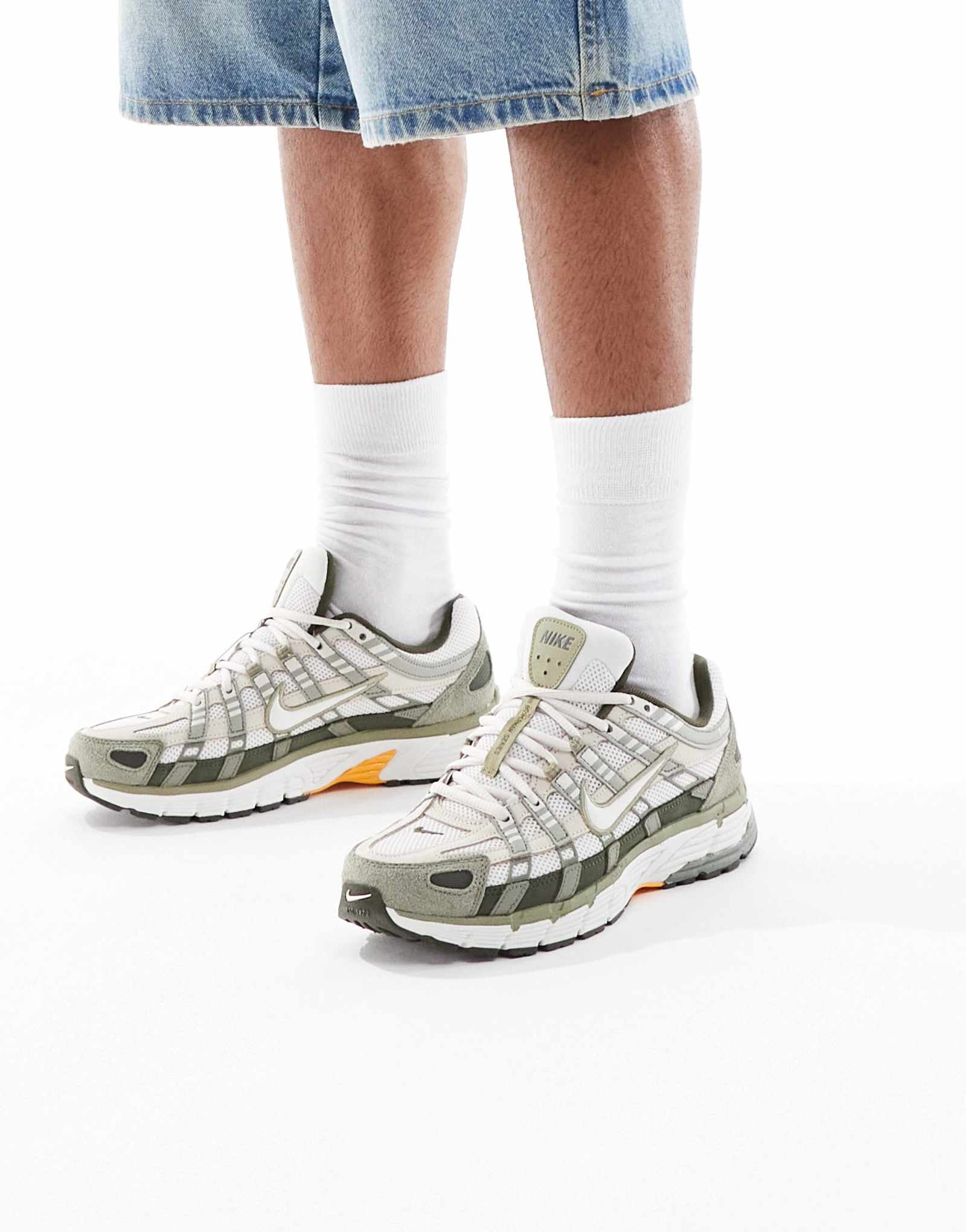 Кроссовки Nike P-6000 зеленого и белого цвета хаки