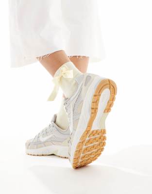 Nike P-6000 sneakers in light gray and khaki
