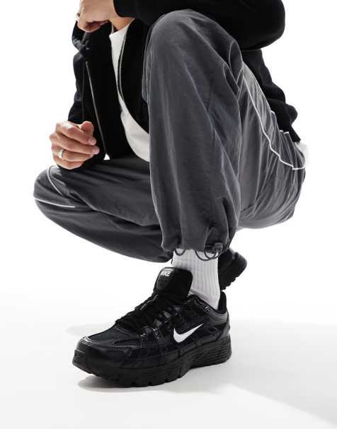 Nike - P-6000 - Sneakers in zwart en wit - view 1