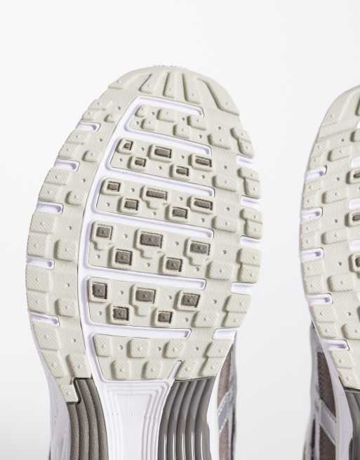 Nike P-6000 trainers in beige and white, 3 of 5