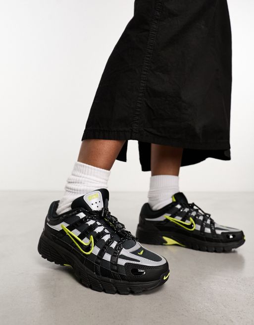 Nike - P-6000 - Unisex sneakers in zwart en voltage groen