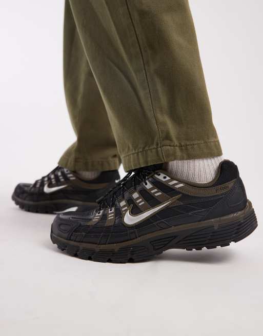 Nike – P-6000 Utility – Svarta och bruna sneakers med snabb snörning, 2 av 5
