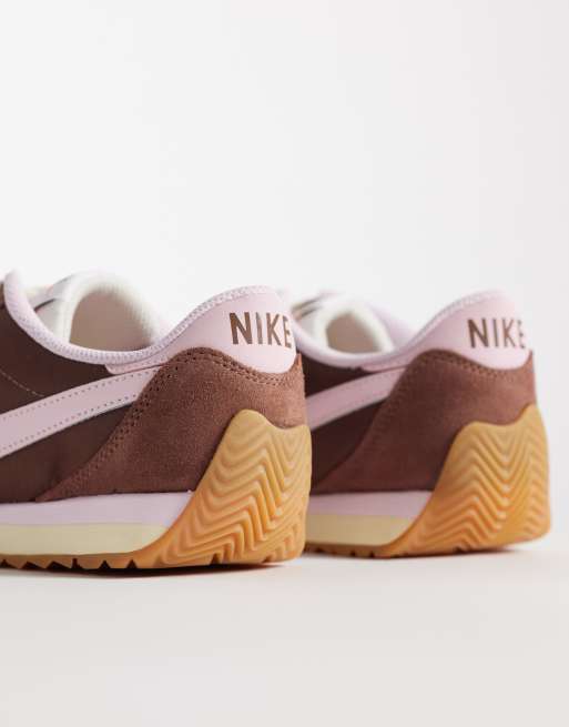Nike Pacific sneakers in brown and pink, 2 of 5