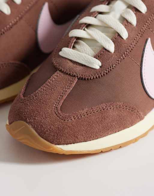 Nike Pacific sneakers in brown and pink, 4 of 5