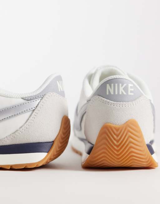 Nike Pacific sneakers in white and metallic silver, 2 of 5