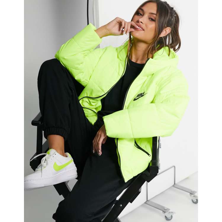 Neon yellow 2024 windbreaker nike