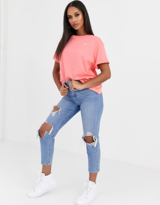 blush pink nike shirt