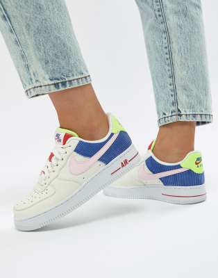 nike outlet assembly