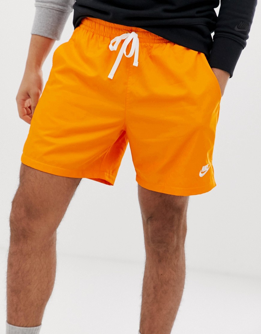 Nike - Pantaloncini arancioni con logo-Arancione