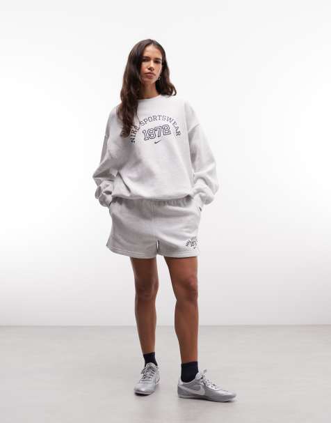 Nike - pantalones cortos varsity Studio Fleece en gris claro - view 1