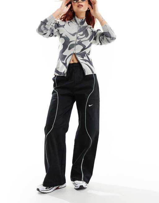 Nike - Pantaloni in tessuto neri 