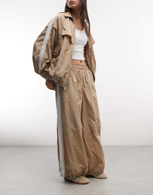 Nike Parachute Balloon trackpants in khaki, 2 of 5