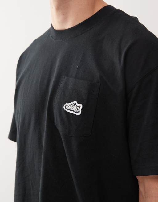 Nike path logo T-shirt in black, 5 of 5
