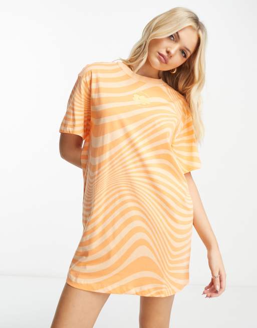 Nike pattern t shirt dress in peach cream