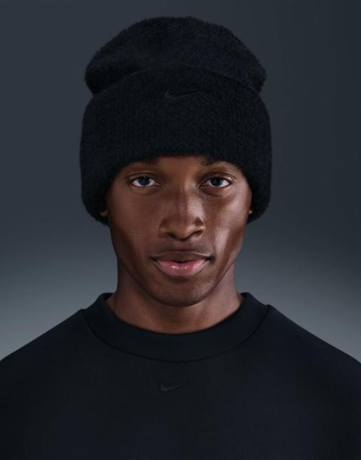 Nike Peak cozy beanie in black | ASOS