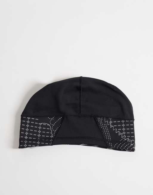 Nike Peak Dri-FIT beanie zonder omslag in zwart, 3 van 3