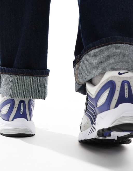 Nike Sportswear Nike Air Ghost Racer White Nike Pegasus 2005 - Main Image