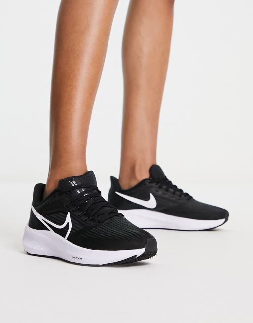 Nike pegasus black hot sale white