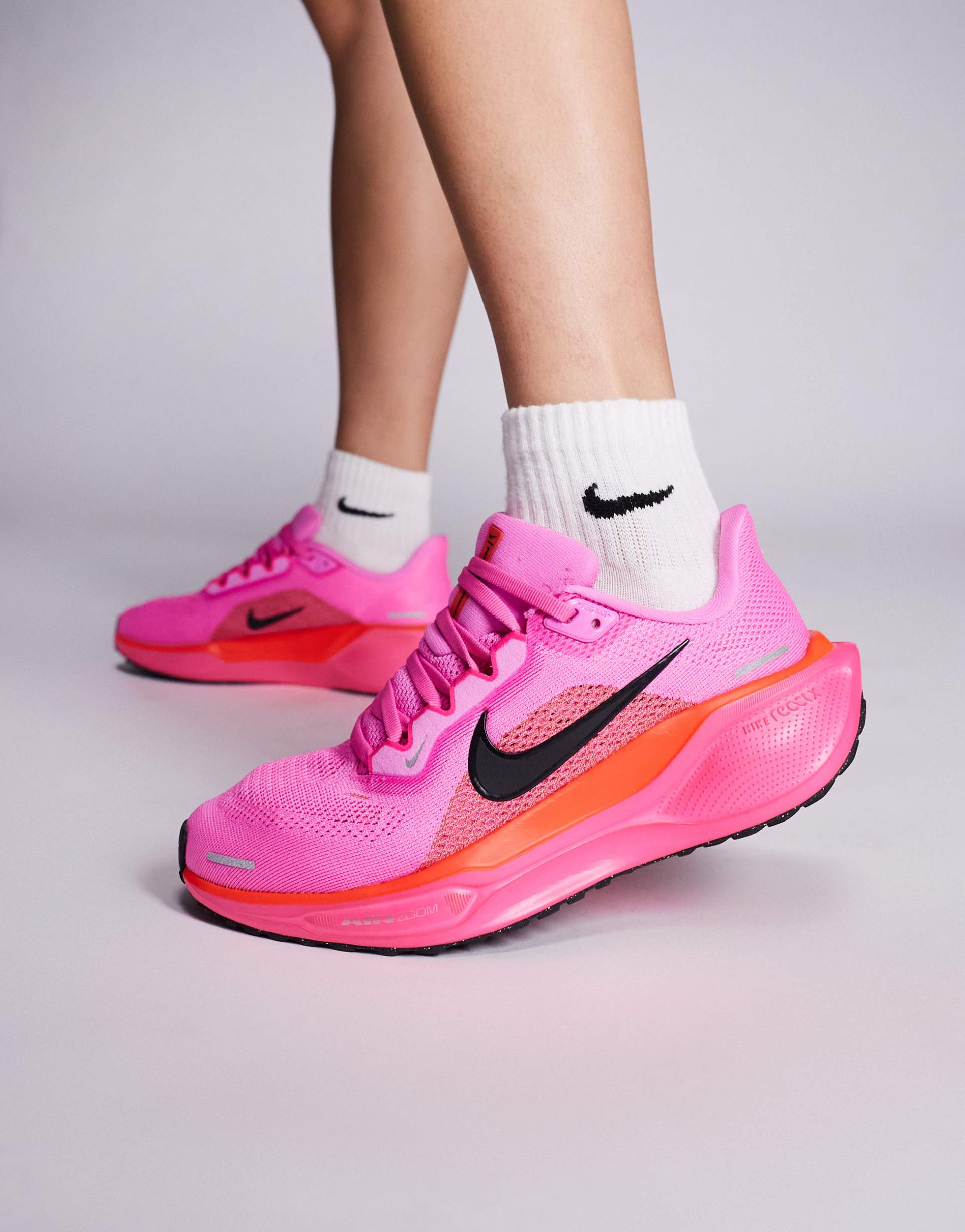 nike pegasus 41 running sneakers in pink