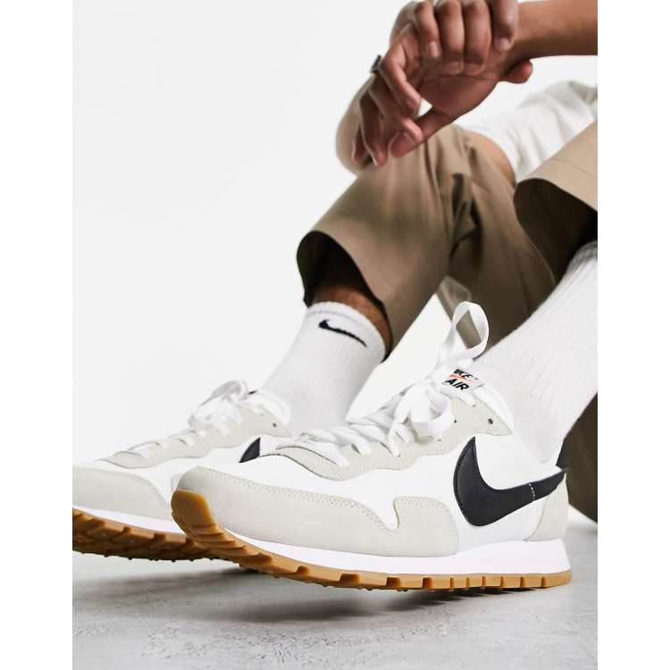 wijs Microprocessor Vijandig Nike pegasus 83 sneakers in white and black | ASOS