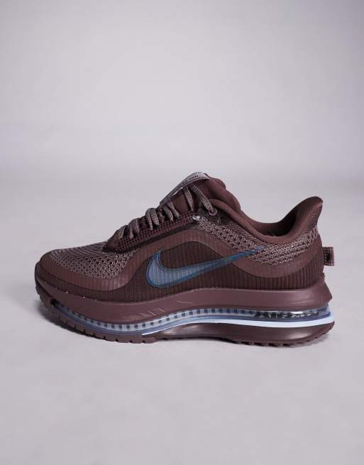Nike Pegasus Premium sneakers in brown and black, 2 of 5