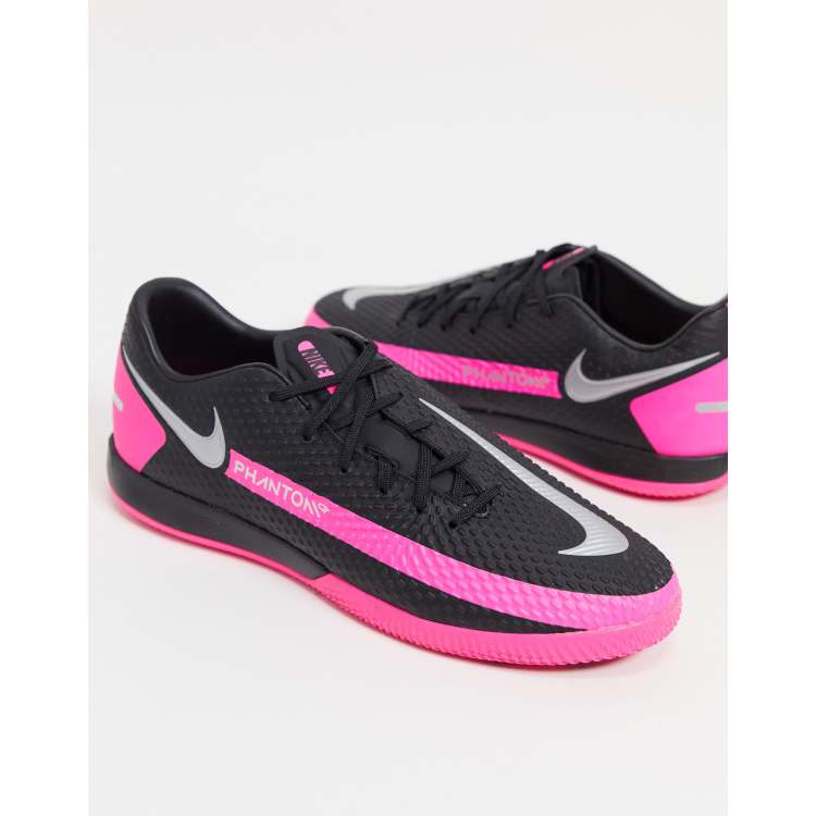 Nike street football clearance shoes